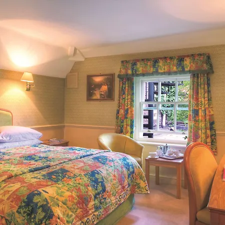 فندق Pavilion Hotel, Bw Signature Collection 3*