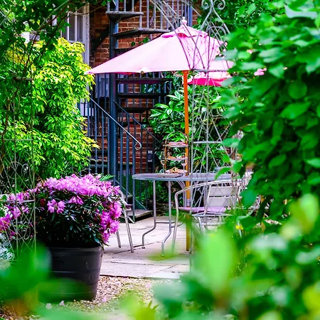 فندق Pavilion Hotel, Bw Signature Collection