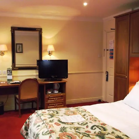 Pavilion Hotel, Sure Collection By Western Hotel 3*