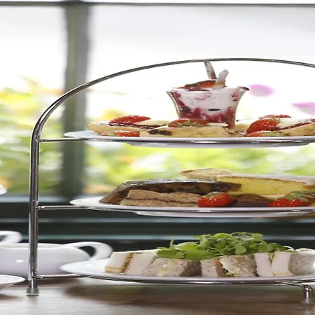 Pavilion Hotel, Bw Signature Collection Hotel