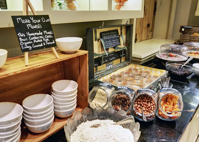 Pavilion Hotel, Bw Signature Collection