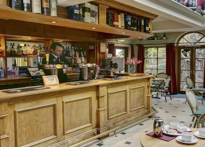 Pavilion Hotel, Bw Signature Collection