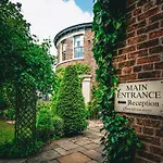 Pavilion Hotel, Bw Signature Collection 3* York