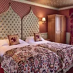 Pavilion Hotel, Bw Signature Collection Hotel