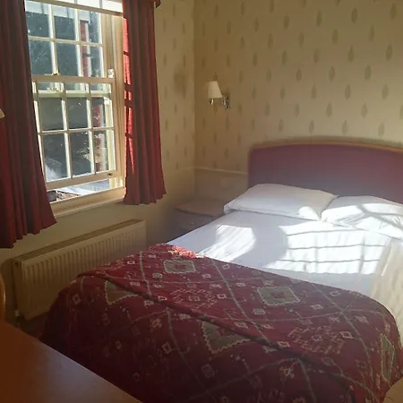 Pavilion Hotel, Bw Signature Collection Hotel 3*