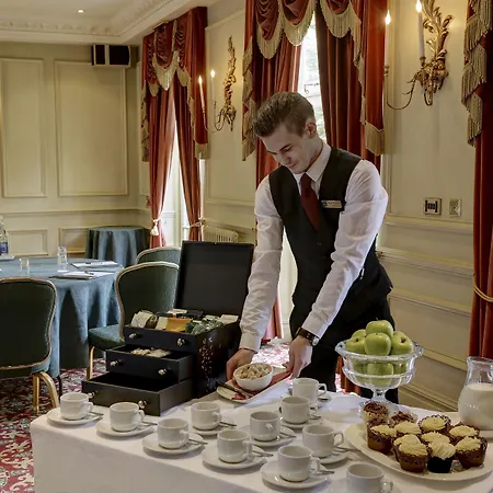 Pavilion Hotel, Bw Signature Collection